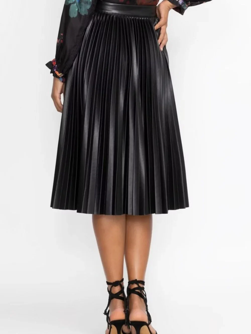 Johnny Was NWT Emmi Vegan Leather Pleated Midi Skirt in Black size 10